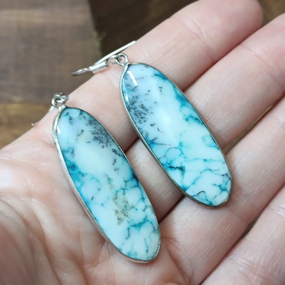 Blue Dangle Earrings - Picture 5 of 5